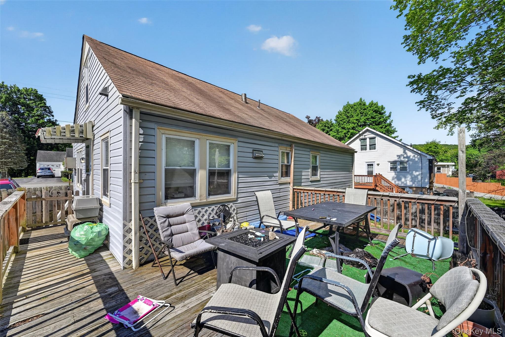 20 Hilltop Drive Property Photo 16