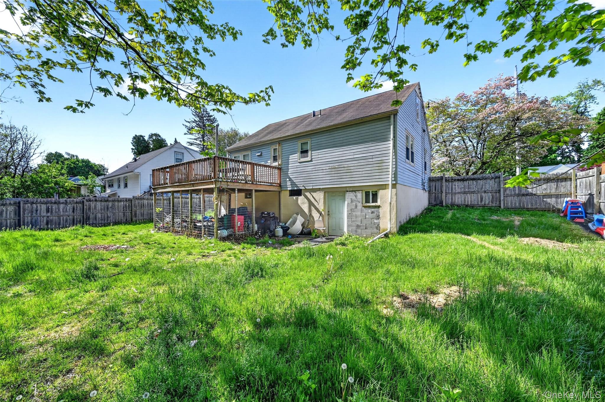 20 Hilltop Drive Property Photo 21