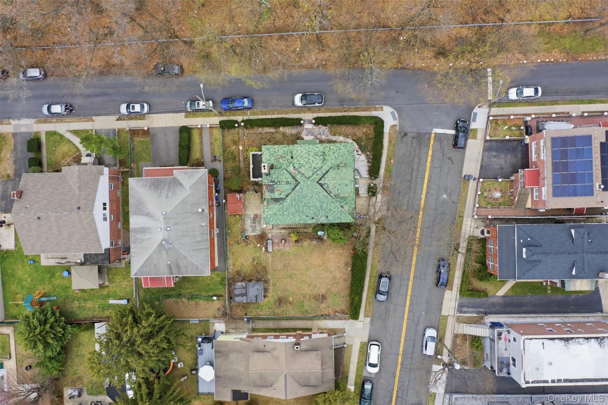 128 Parkway Property Photo 3