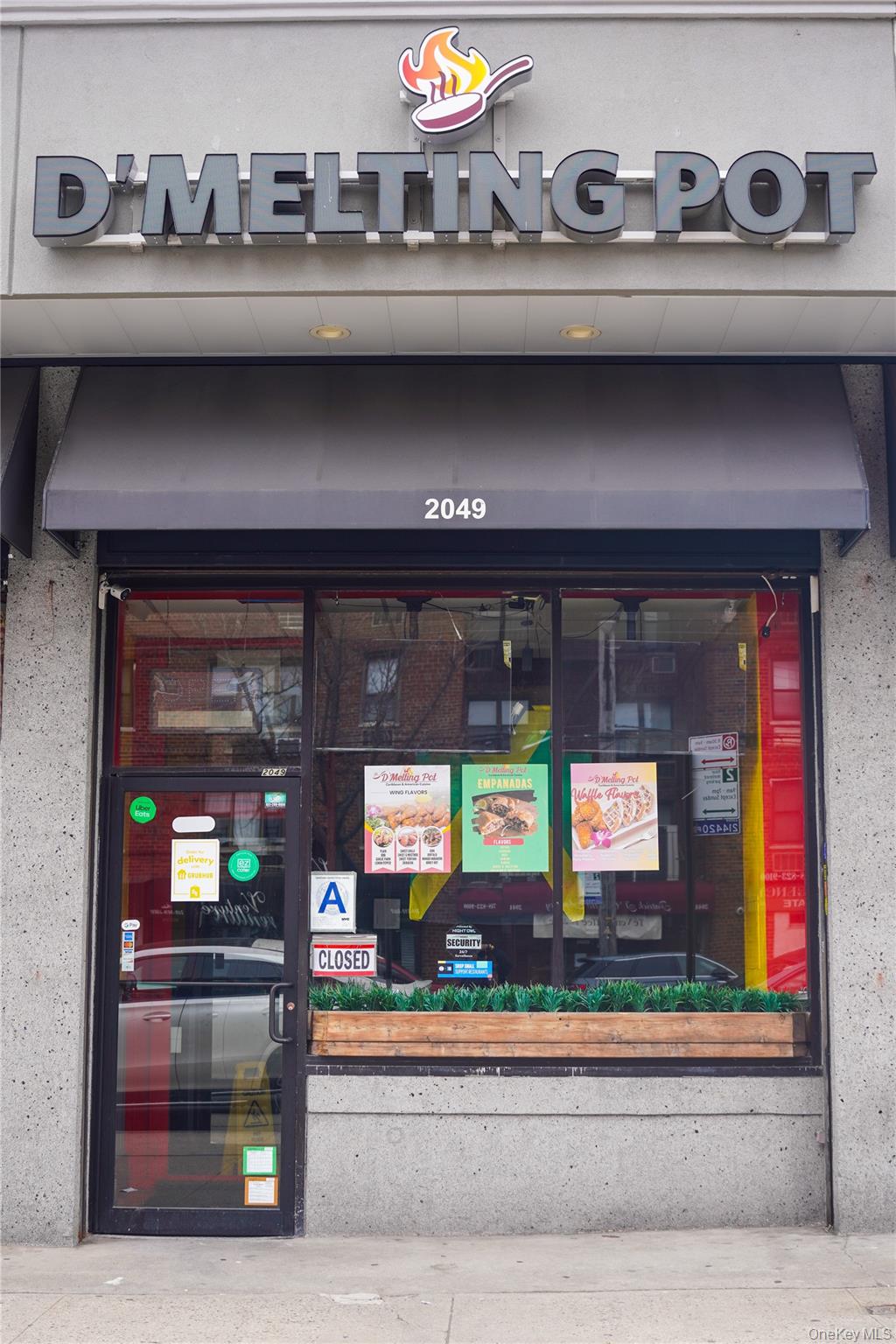 2049 Williamsbridge Property Photo 1
