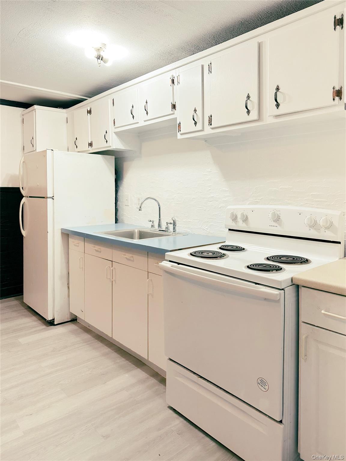 4012 State Route 52 Property Photo 1