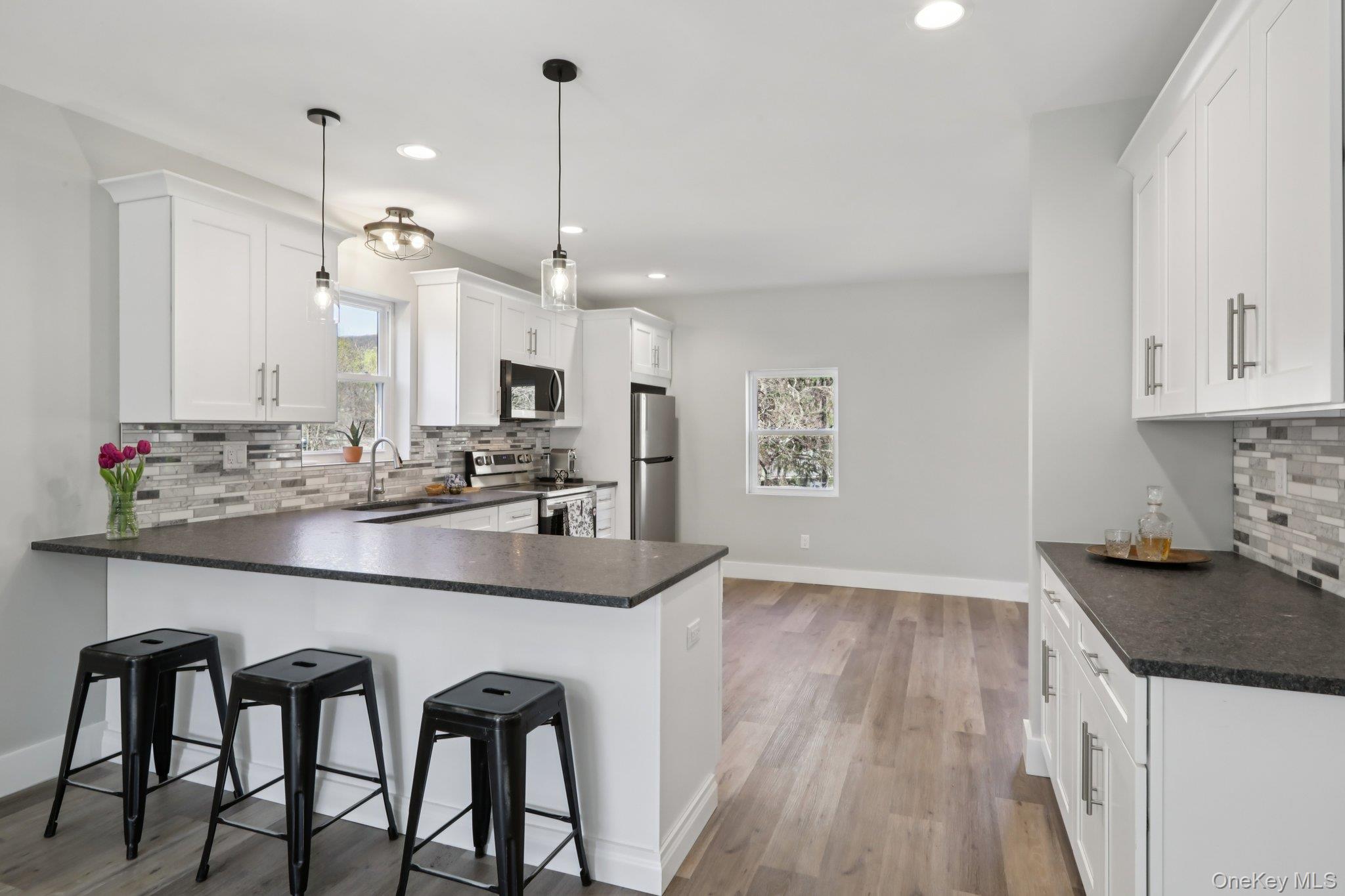27 Windermere Avenue Property Photo 9