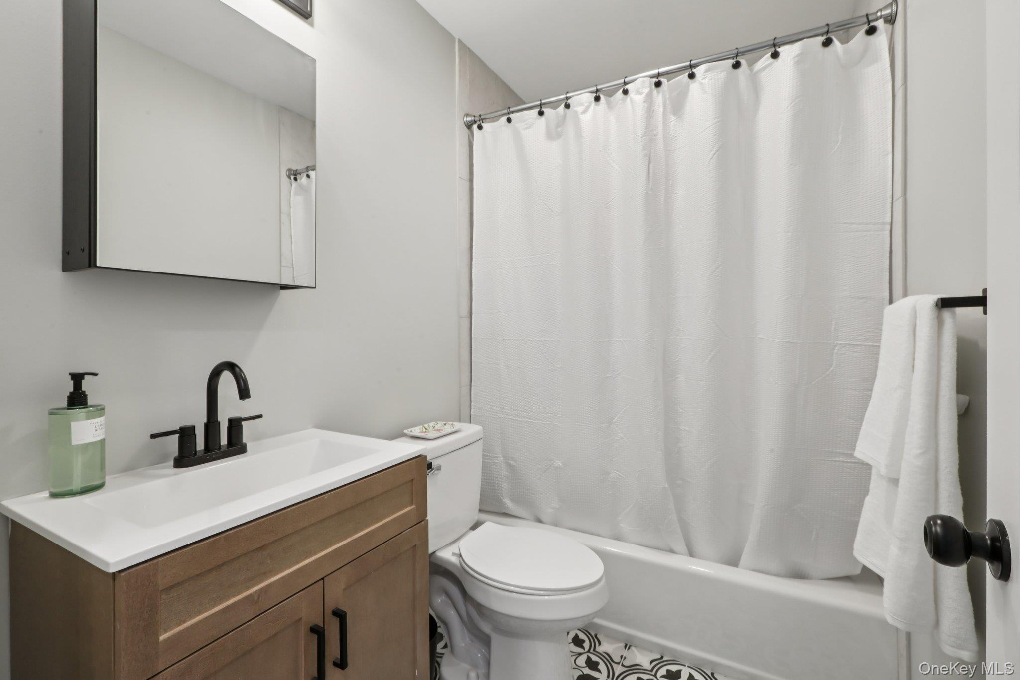 27 Windermere Avenue Property Photo 22