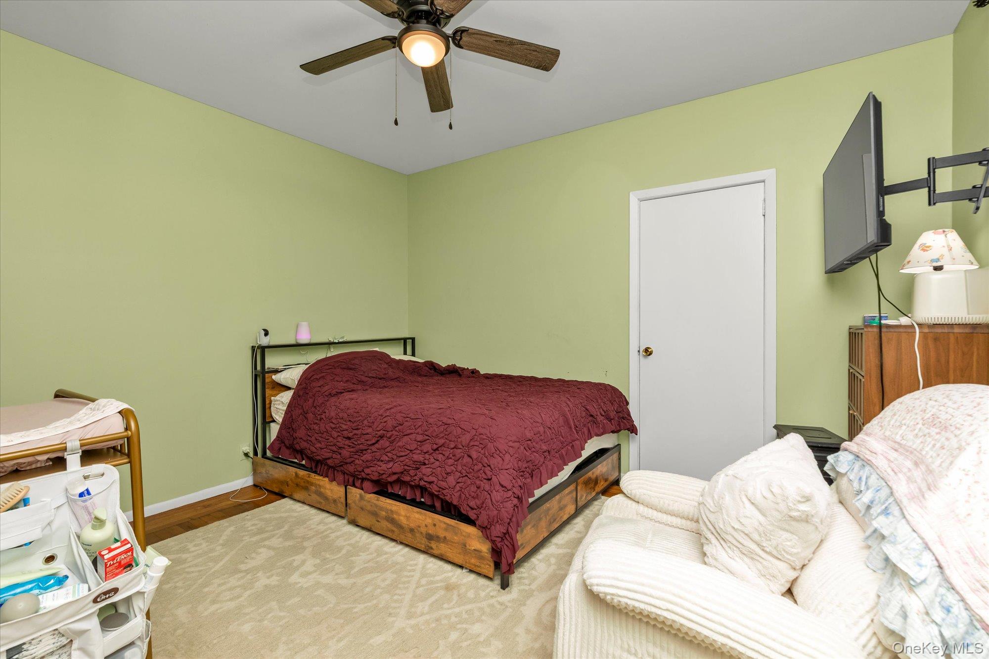 1118 W Broadway Property Photo 11