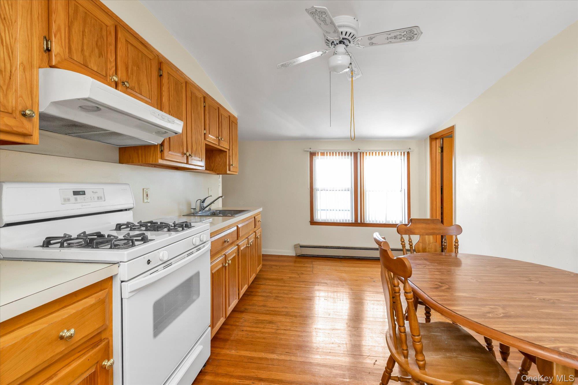 1118 W Broadway Property Photo 16