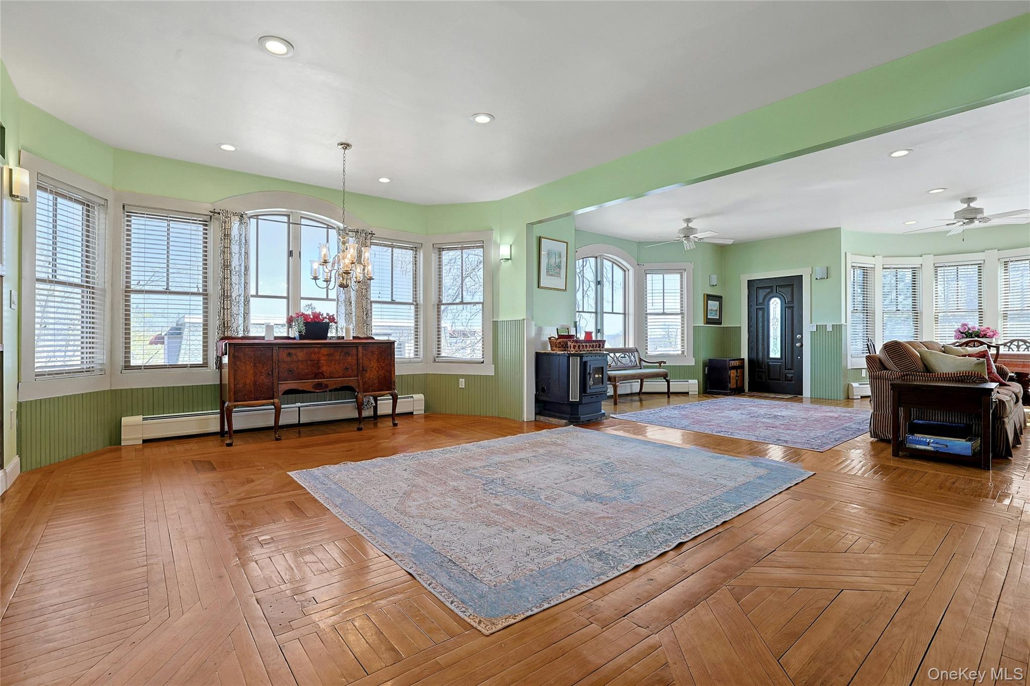 19 E Catherine Street Property Photo 10