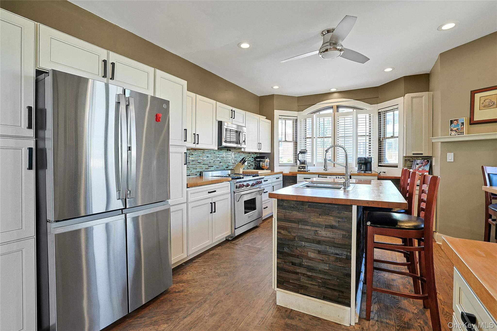 19 E Catherine Street Property Photo 16