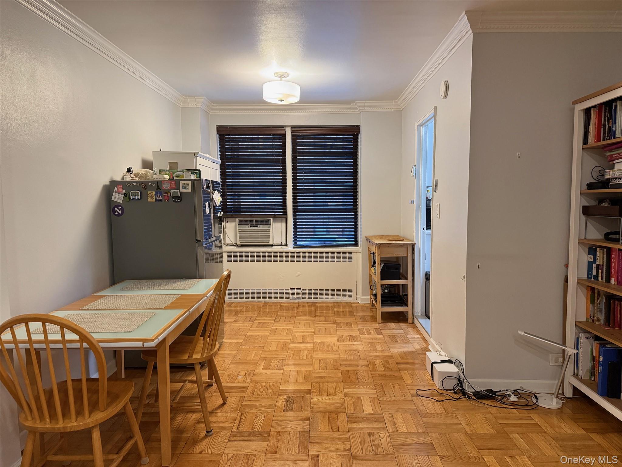 6740 Yellowstone Boulevard 2o Property Photo 4