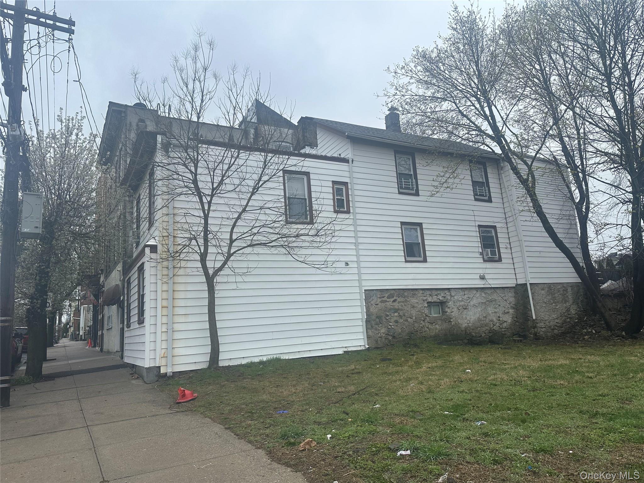 21 Drake Avenue Property Photo 2