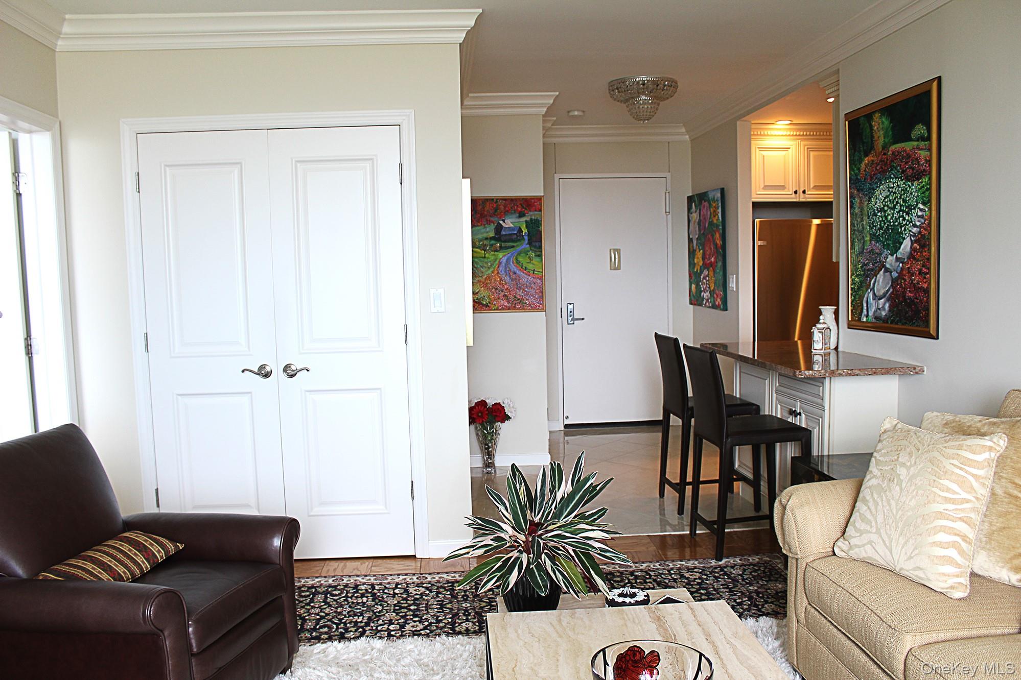 27010 Grand Central Parkway 28m Property Photo 4