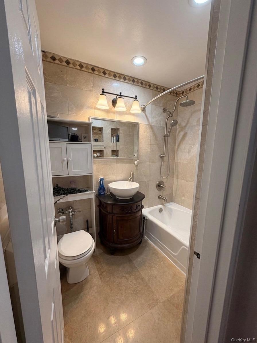 153-25 88th Street 5g Property Photo 3