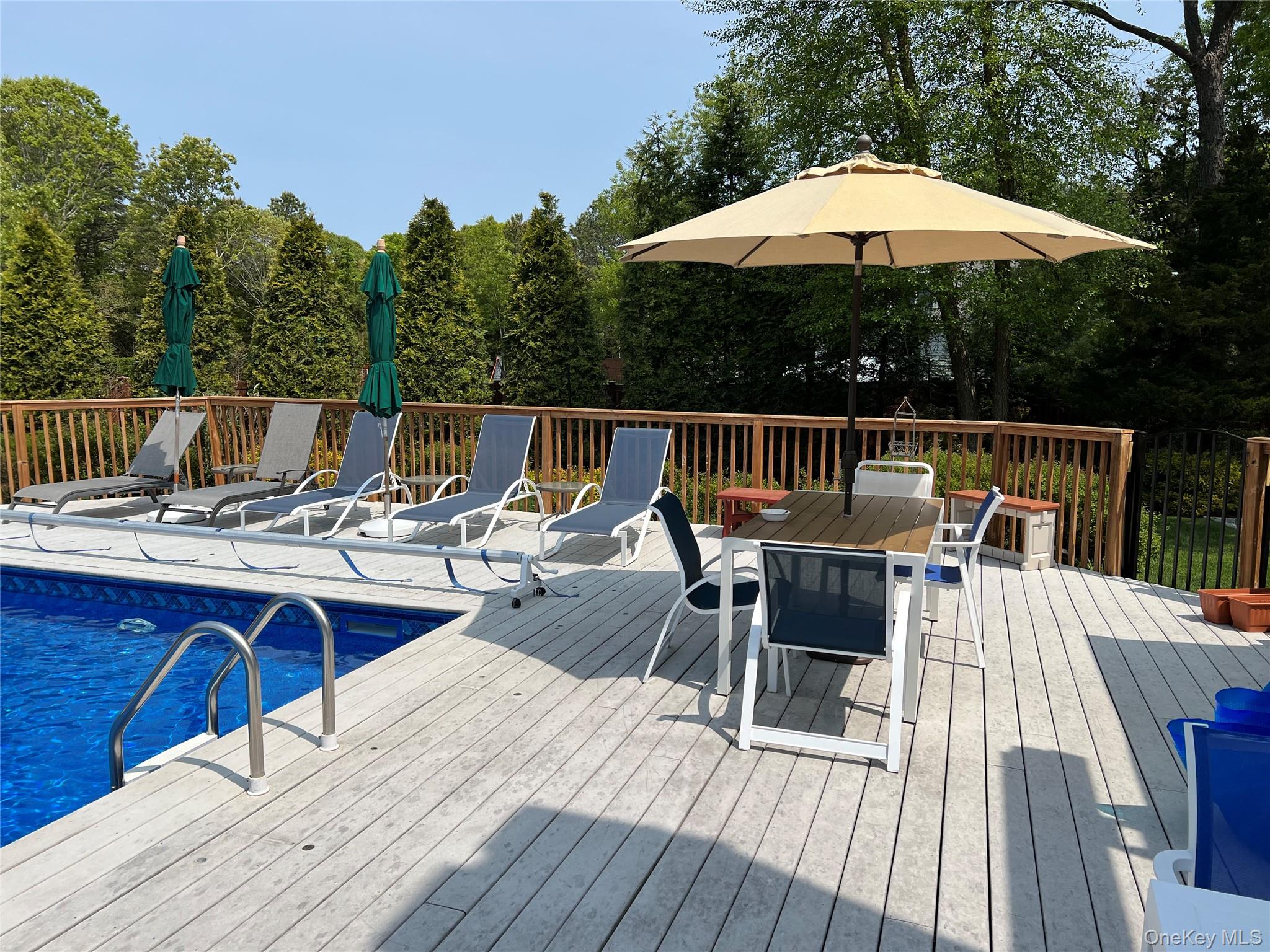 980180 Property Photo 3