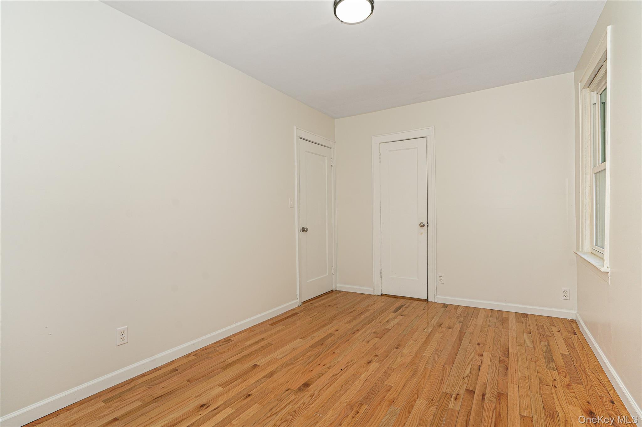 846 E 48th Street Property Photo 21