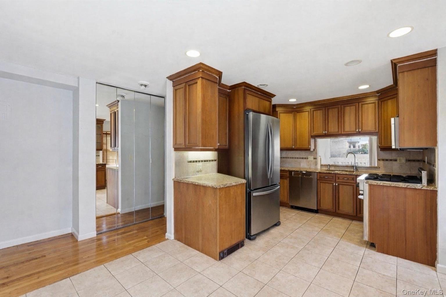 20617 Lori Drive 1166 Property Photo 6