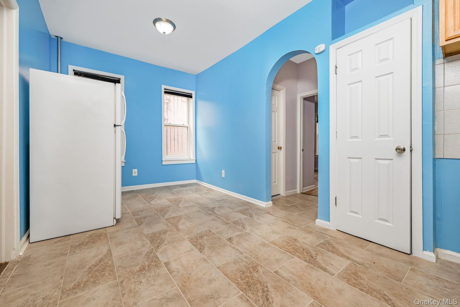 548 Sheffield Avenue Property Photo 7