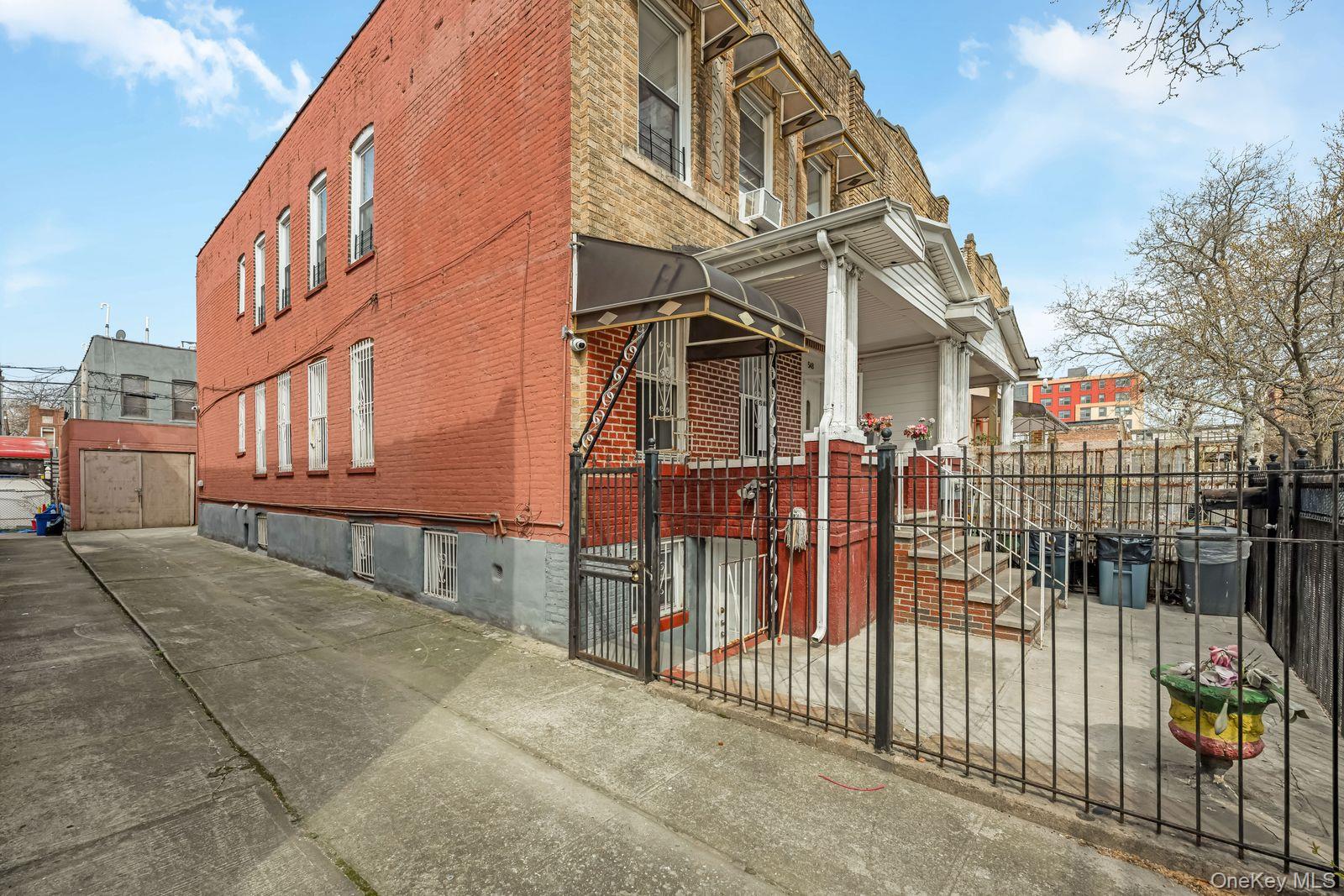 548 Sheffield Avenue Property Photo 12