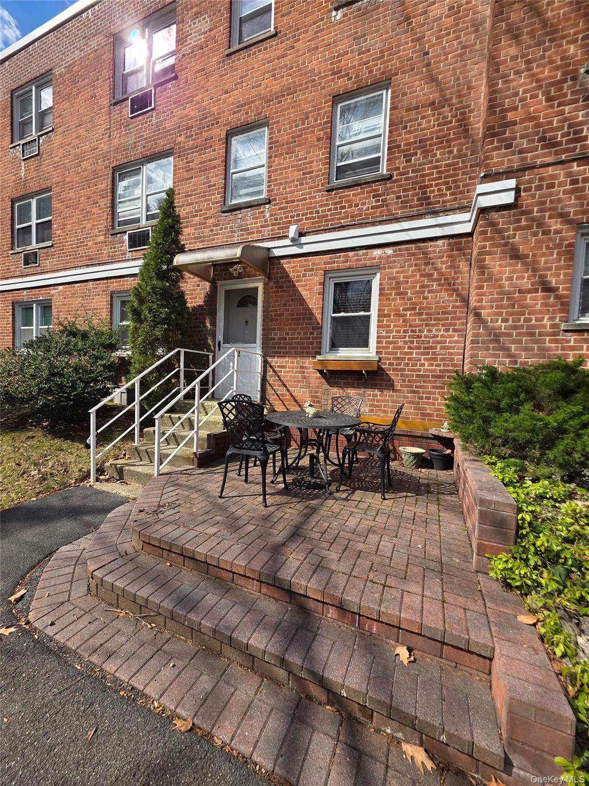 125 N Washington Avenue 2 Property Photo 2