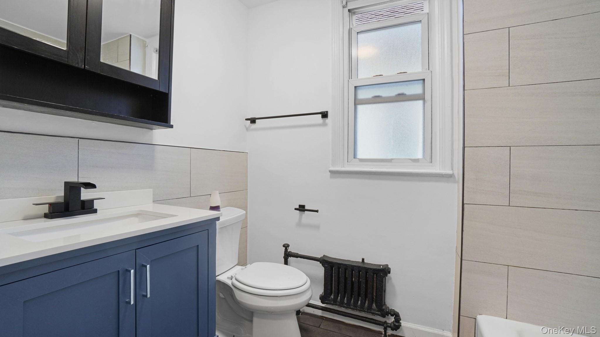 320 E 235th Street Property Photo 14