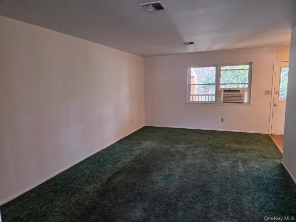 448 Somerset Drive H Property Photo 3