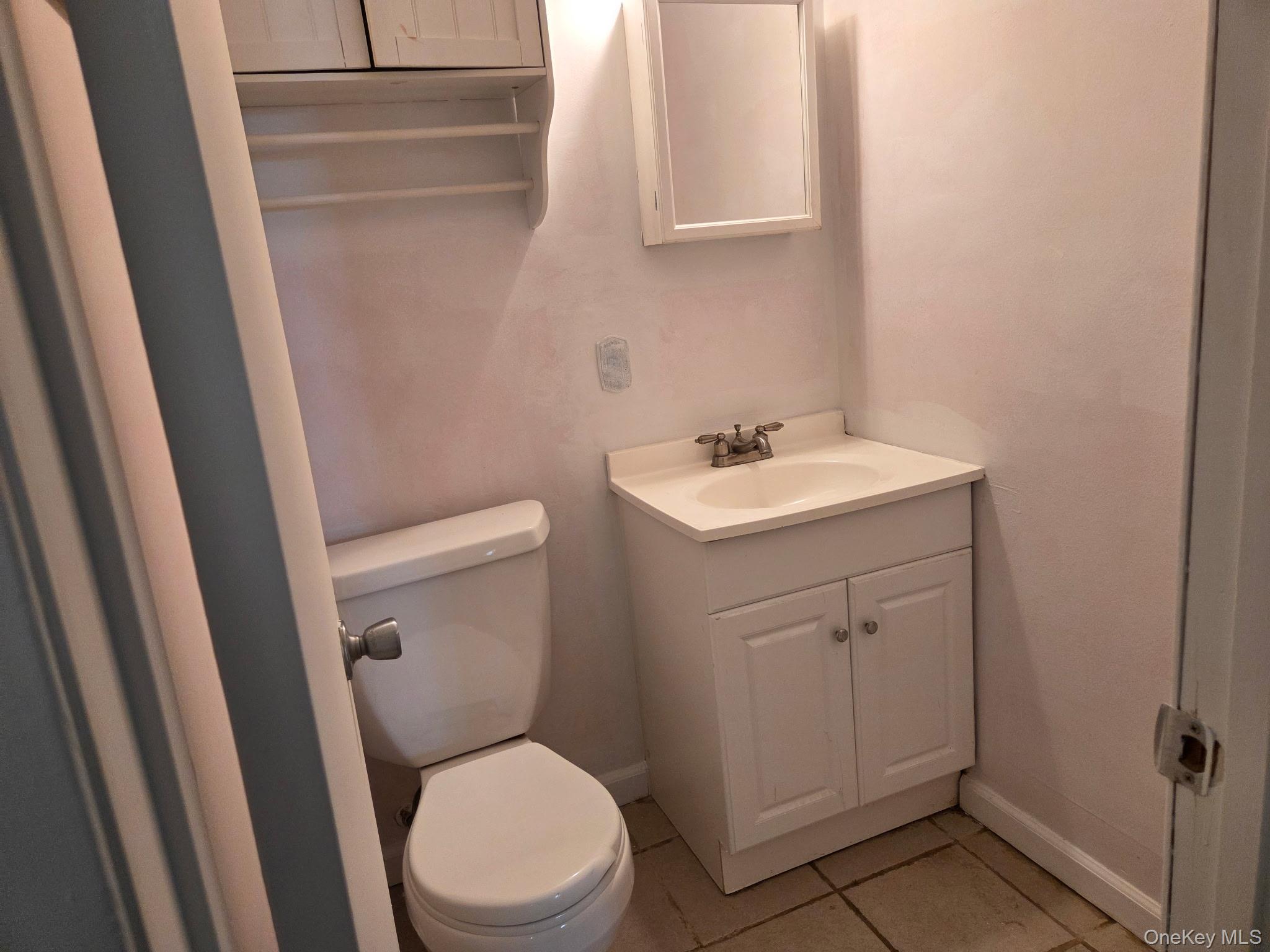 448 Somerset Drive H Property Photo 11