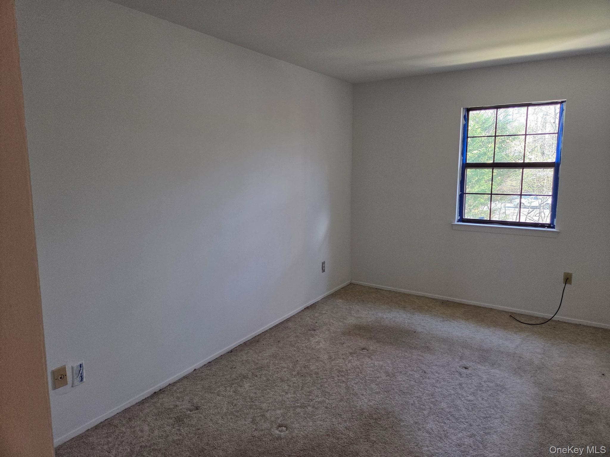 448 Somerset Drive H Property Photo 18