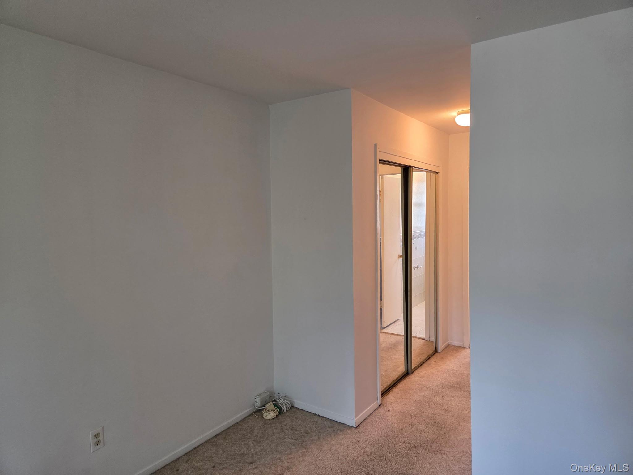 448 Somerset Drive H Property Photo 21