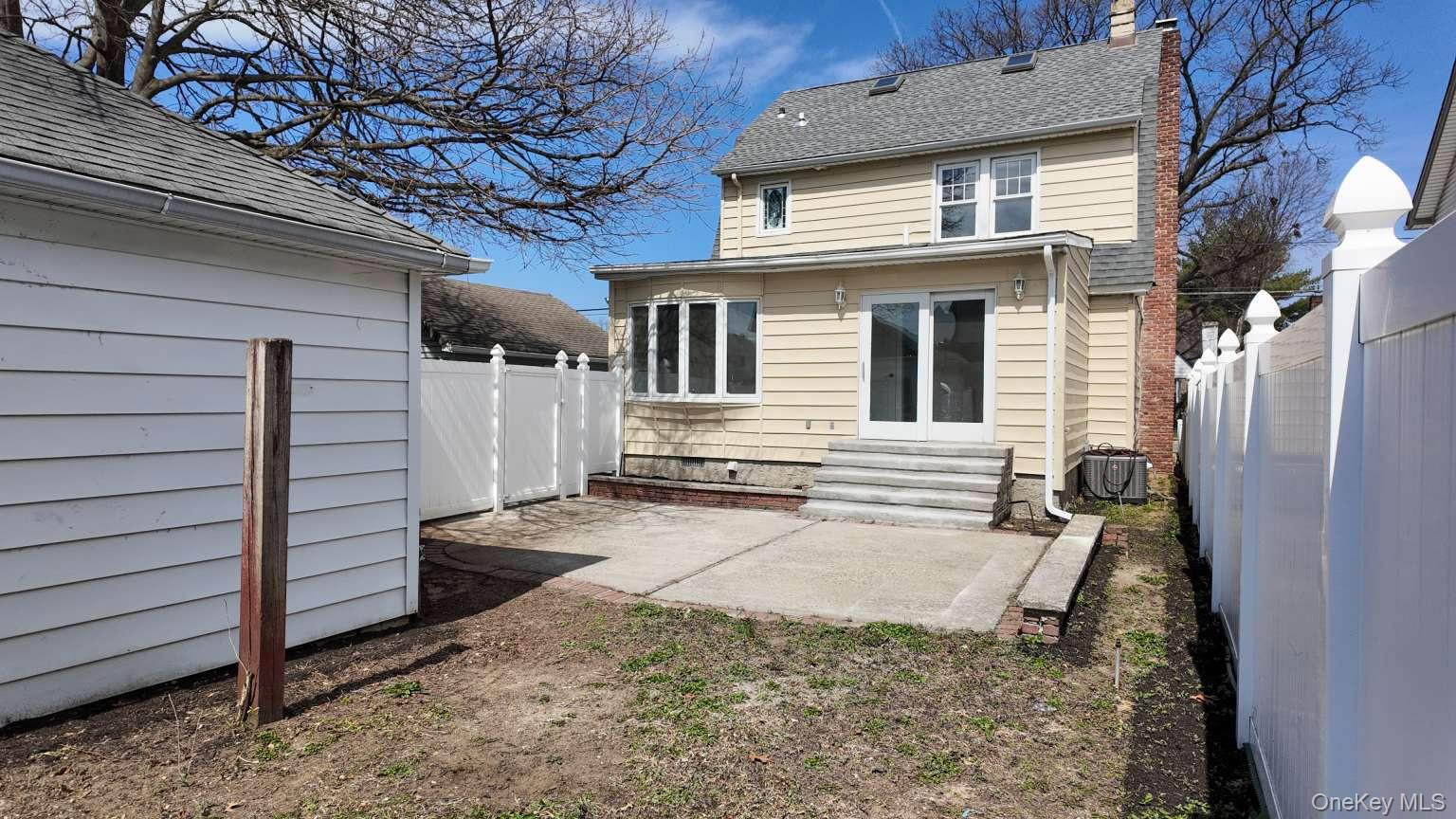 50 E Saint Marks Place Property Photo 25