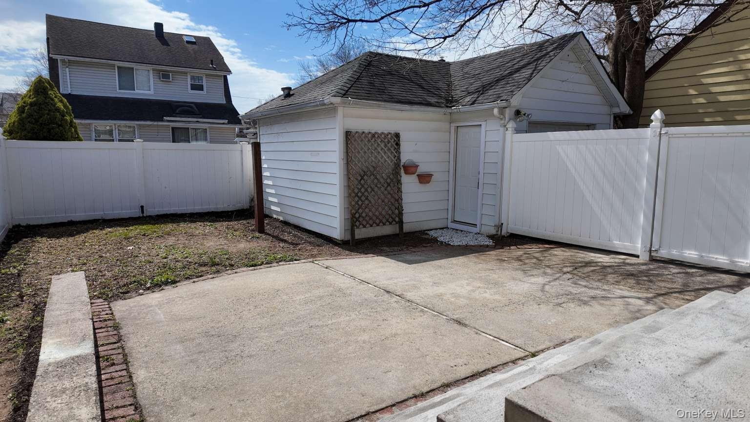 50 E Saint Marks Place Property Photo 26