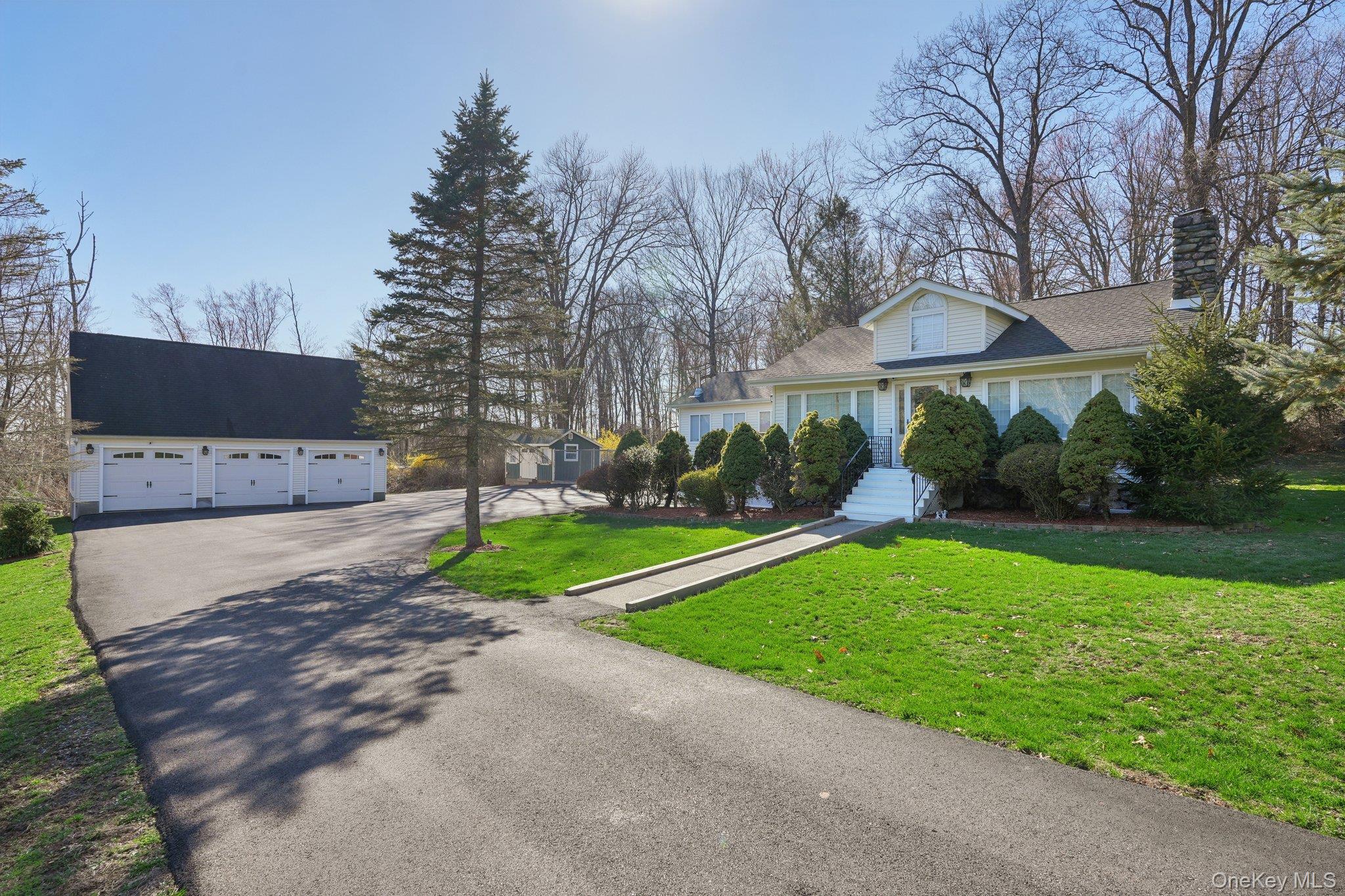 17 Pine Hill Road Property Photo 2