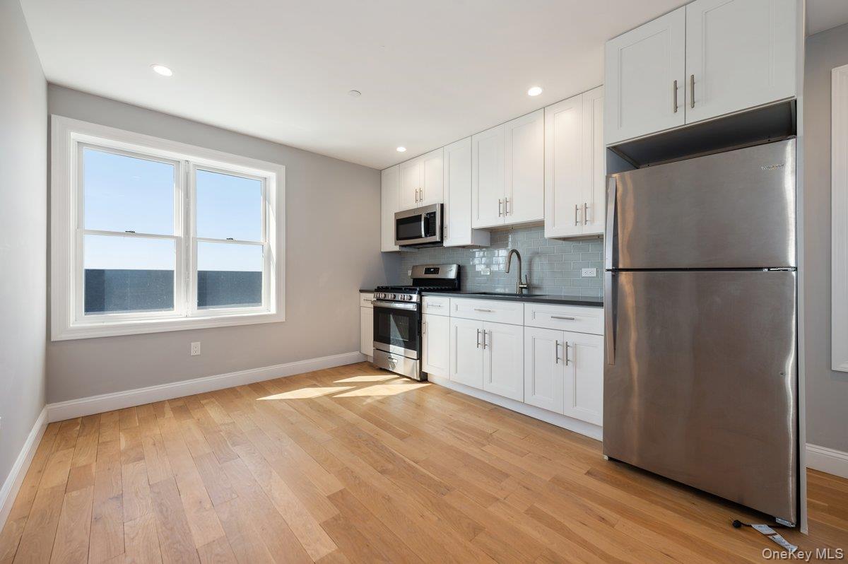 661 W Broadway 401 Property Photo 45