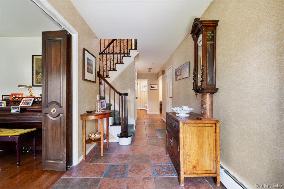 2187 Loines Avenue Property Photo 2