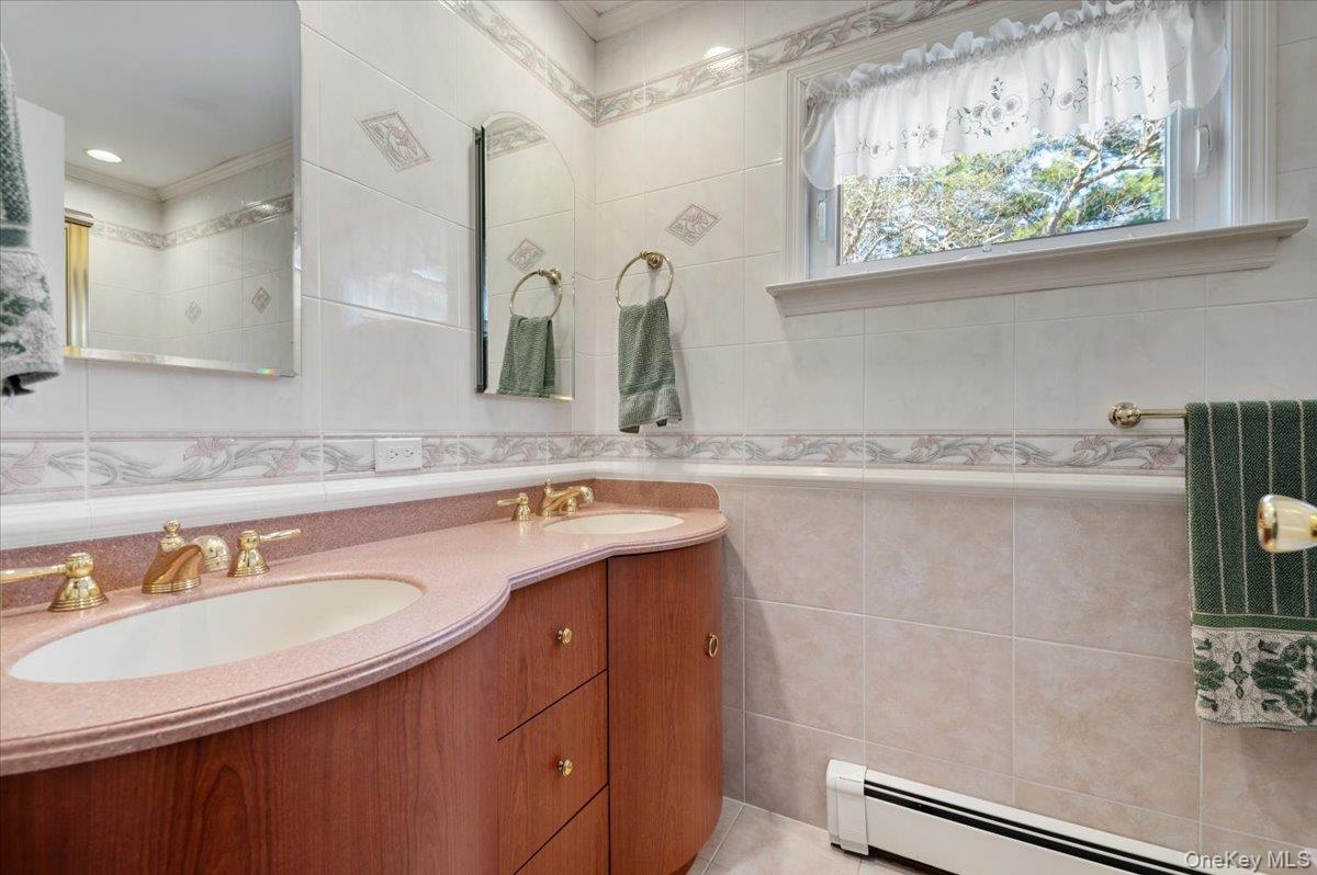 2187 Loines Avenue Property Photo 25