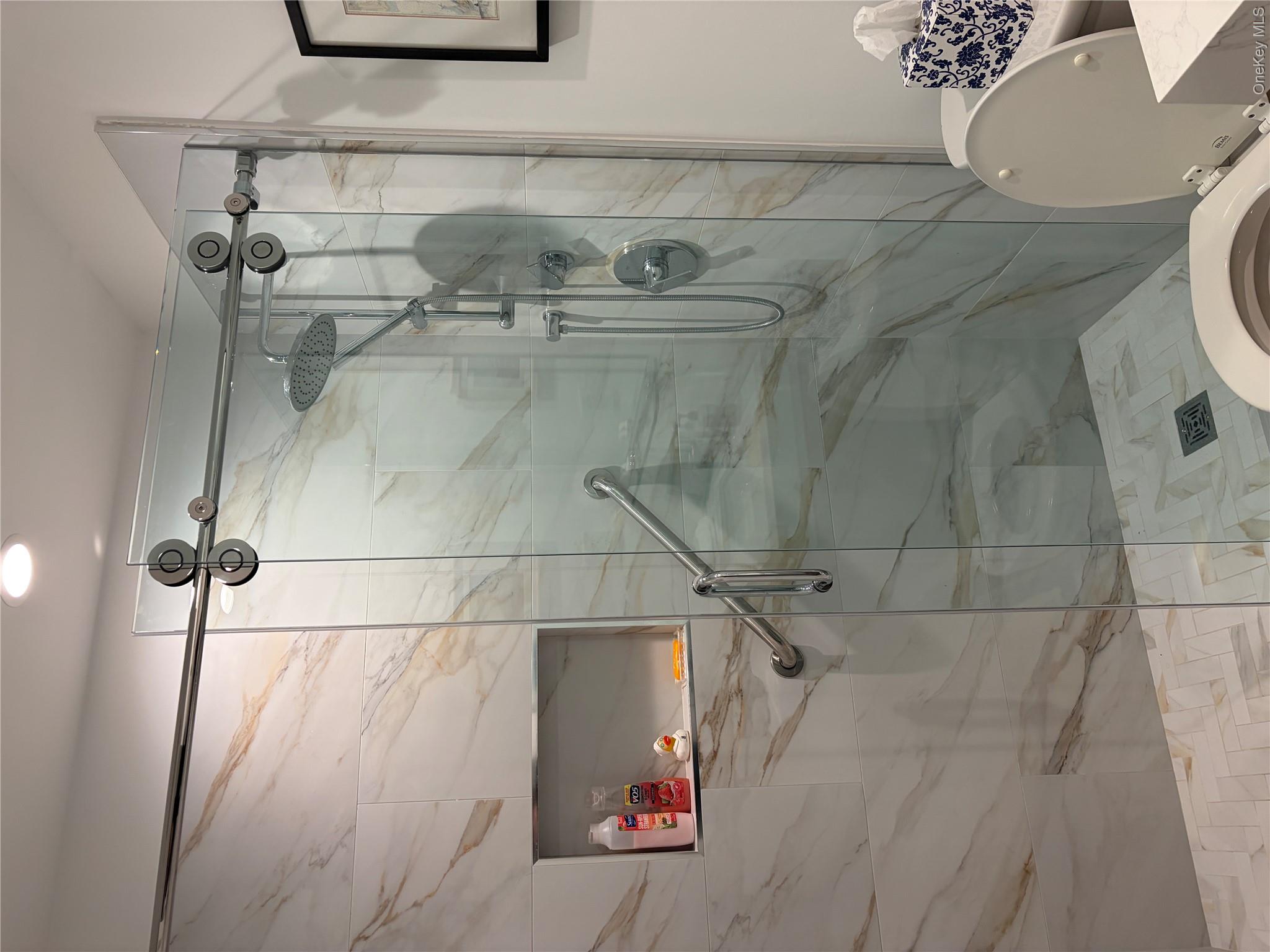 40 Bonac Wood Lane Property Photo 16