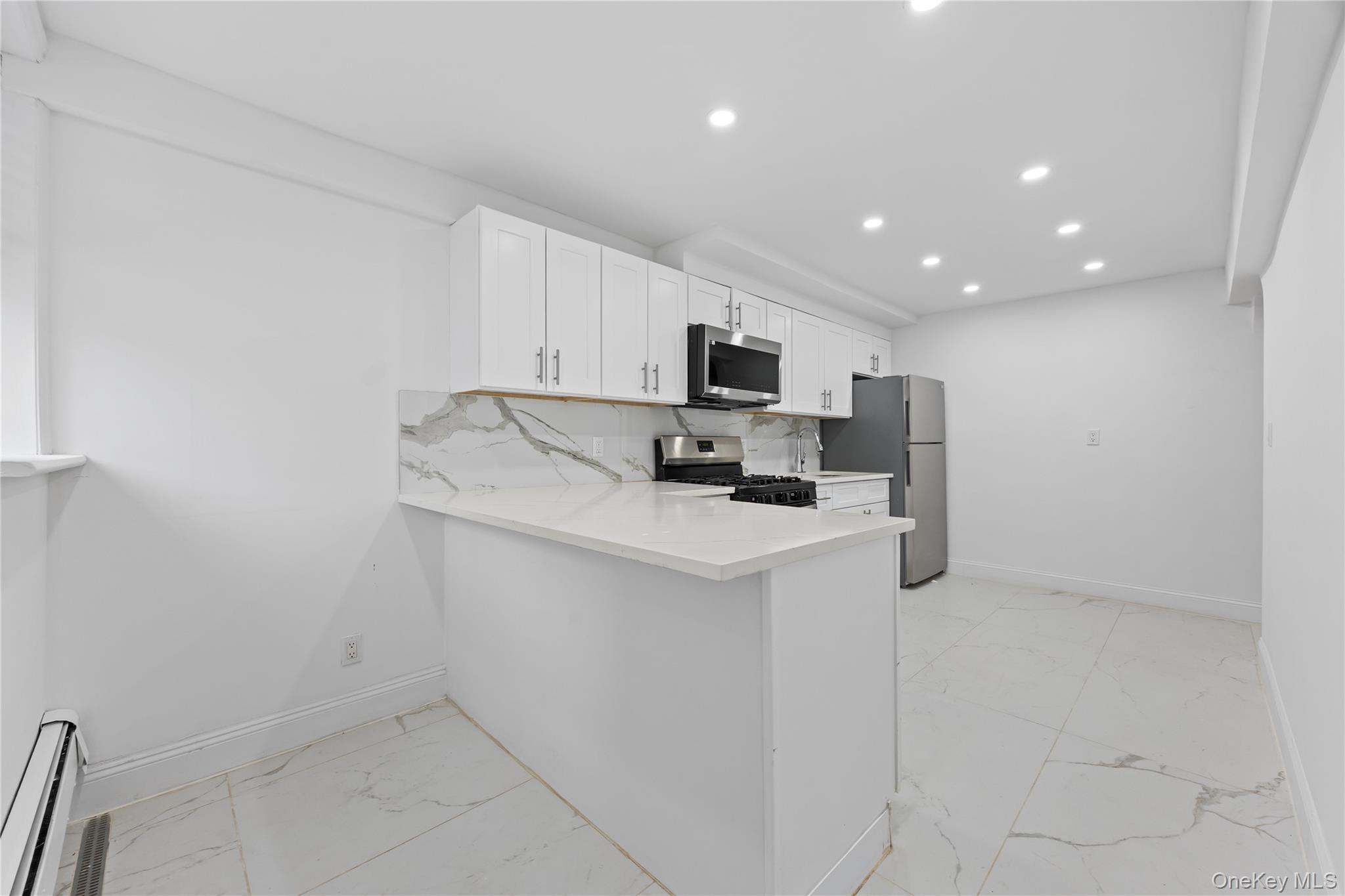 3121 Mickle Avenue Property Photo 2