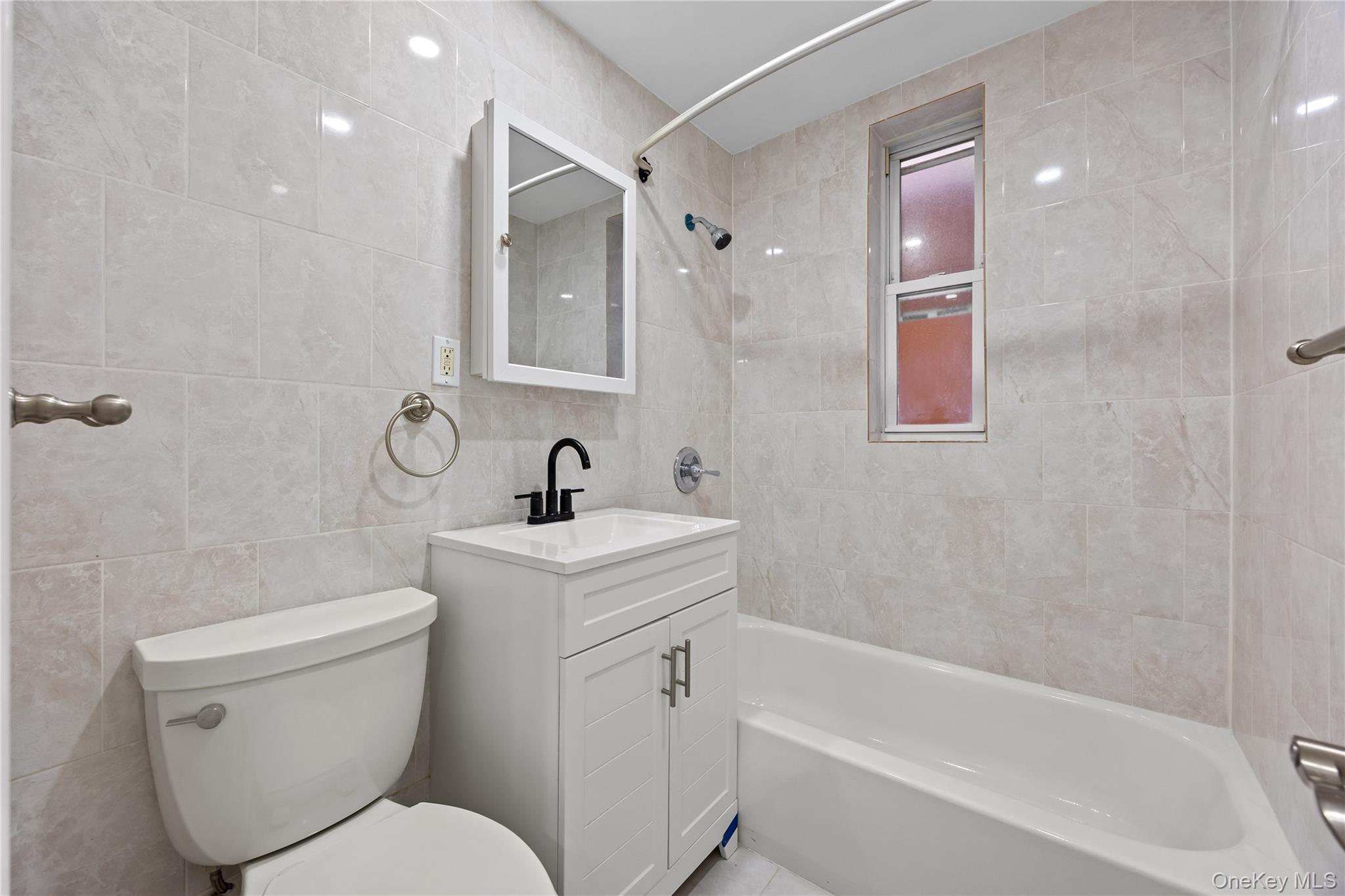 3121 Mickle Avenue Property Photo 4