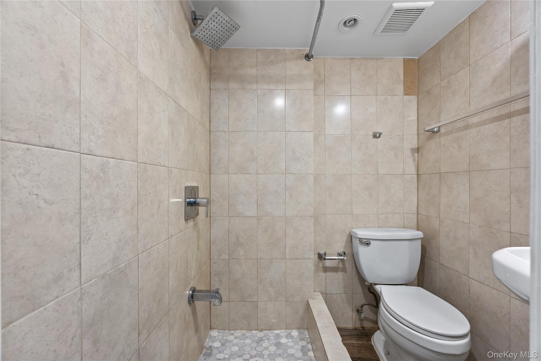 3121 Mickle Avenue Property Photo 9