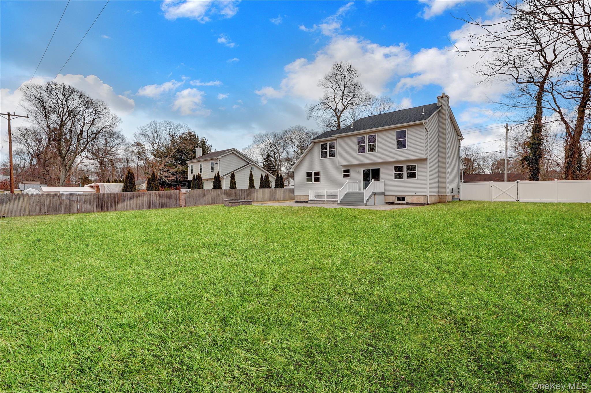 85 Patchogue Avenue Property Photo 35