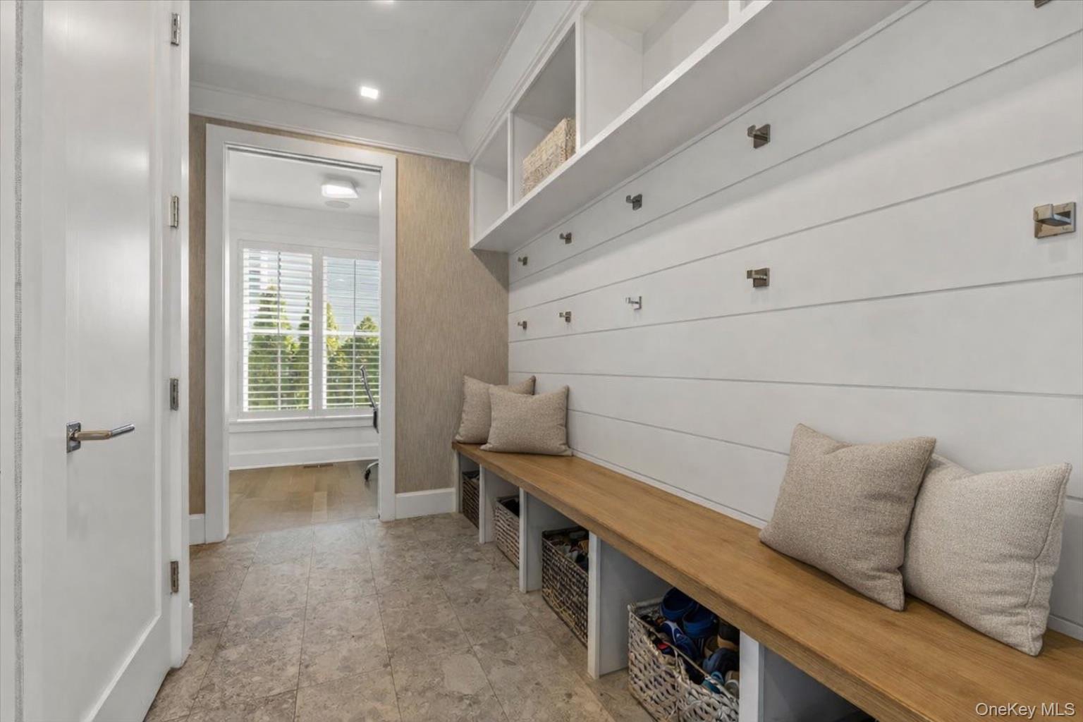 100 Dearborn Avenue Property Photo 14
