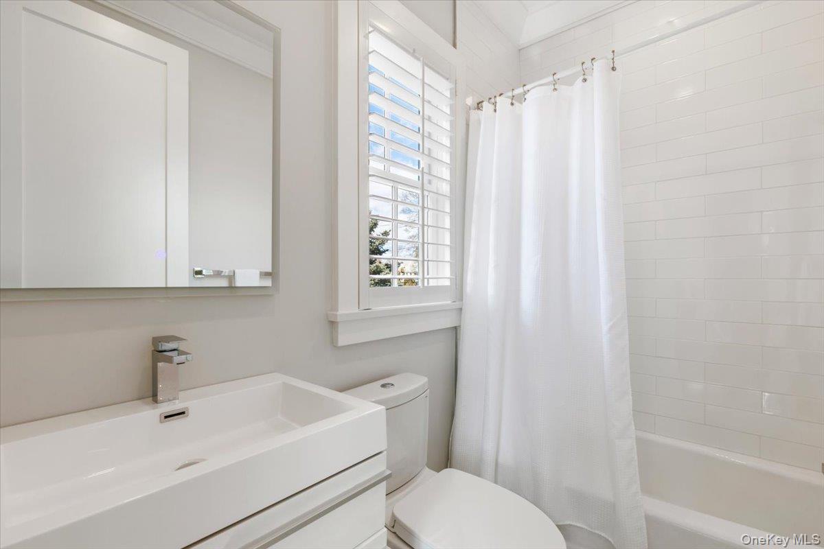 100 Dearborn Avenue Property Photo 24