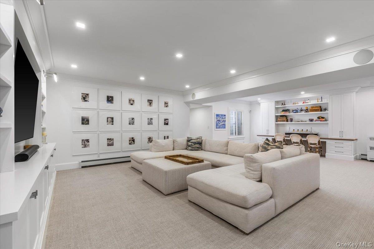100 Dearborn Avenue Property Photo 31