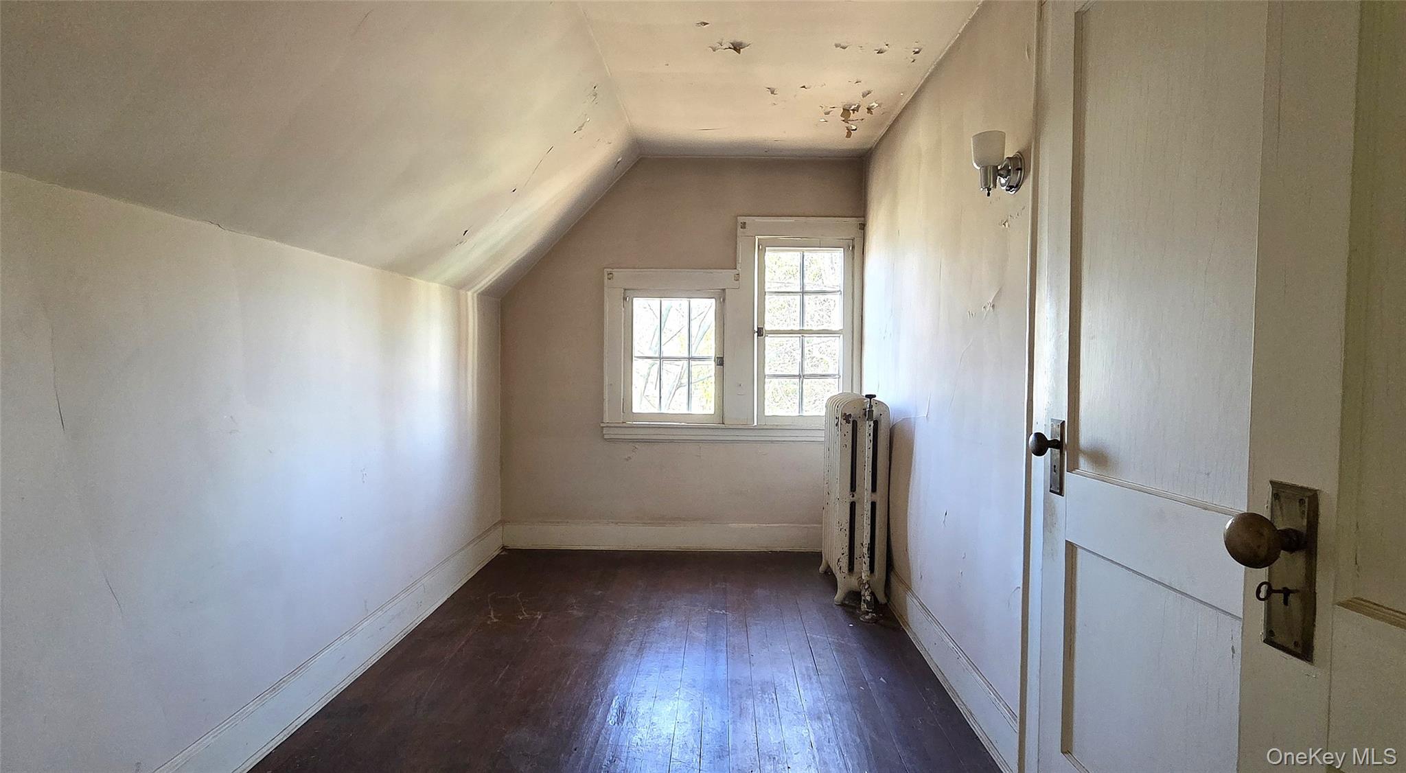 540 Webster Avenue Property Photo 13