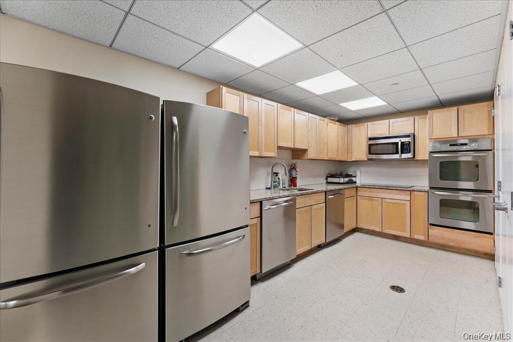 775 Lafayette Avenue 4a Property Photo 19