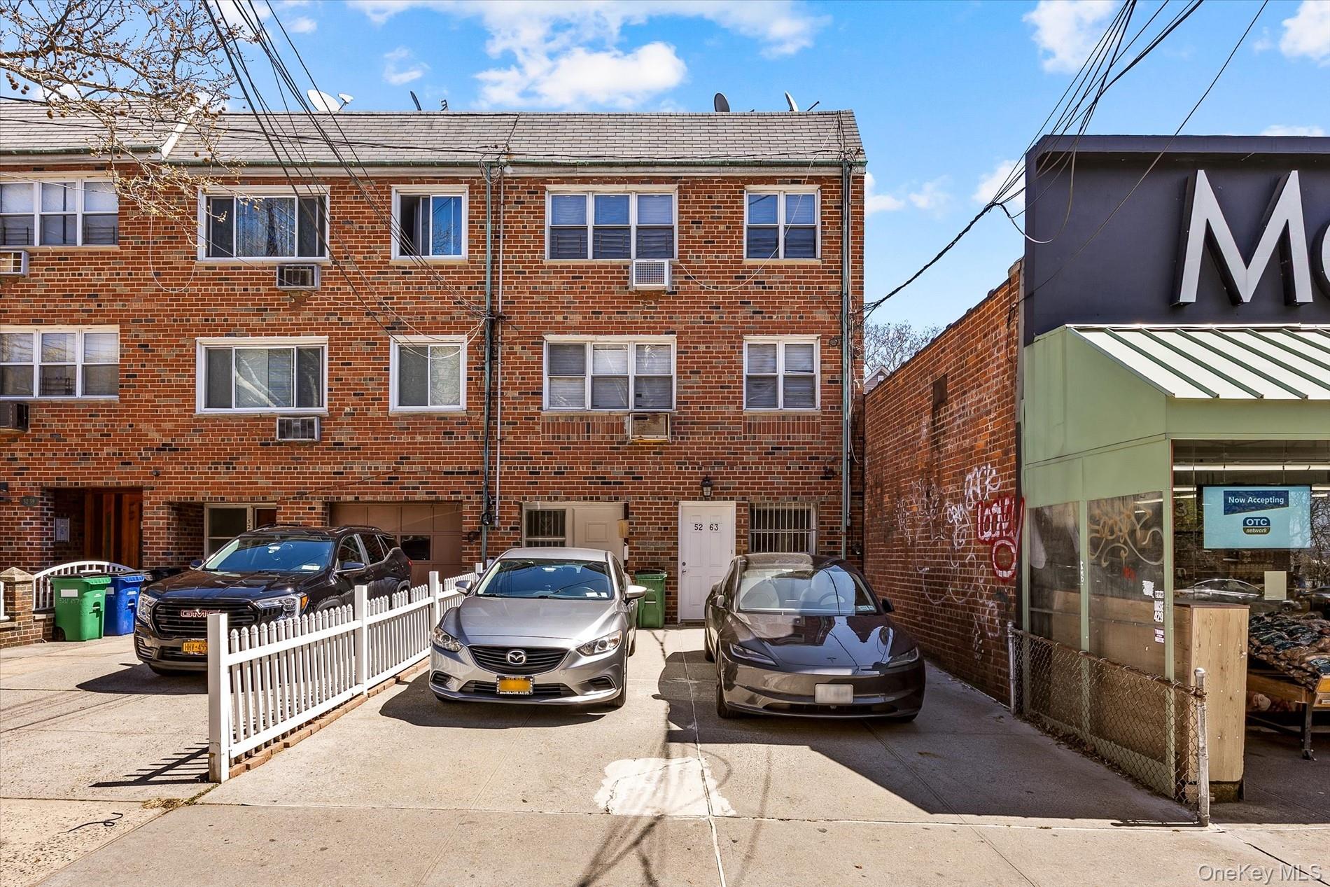 5263 65th Place Property Photo 1