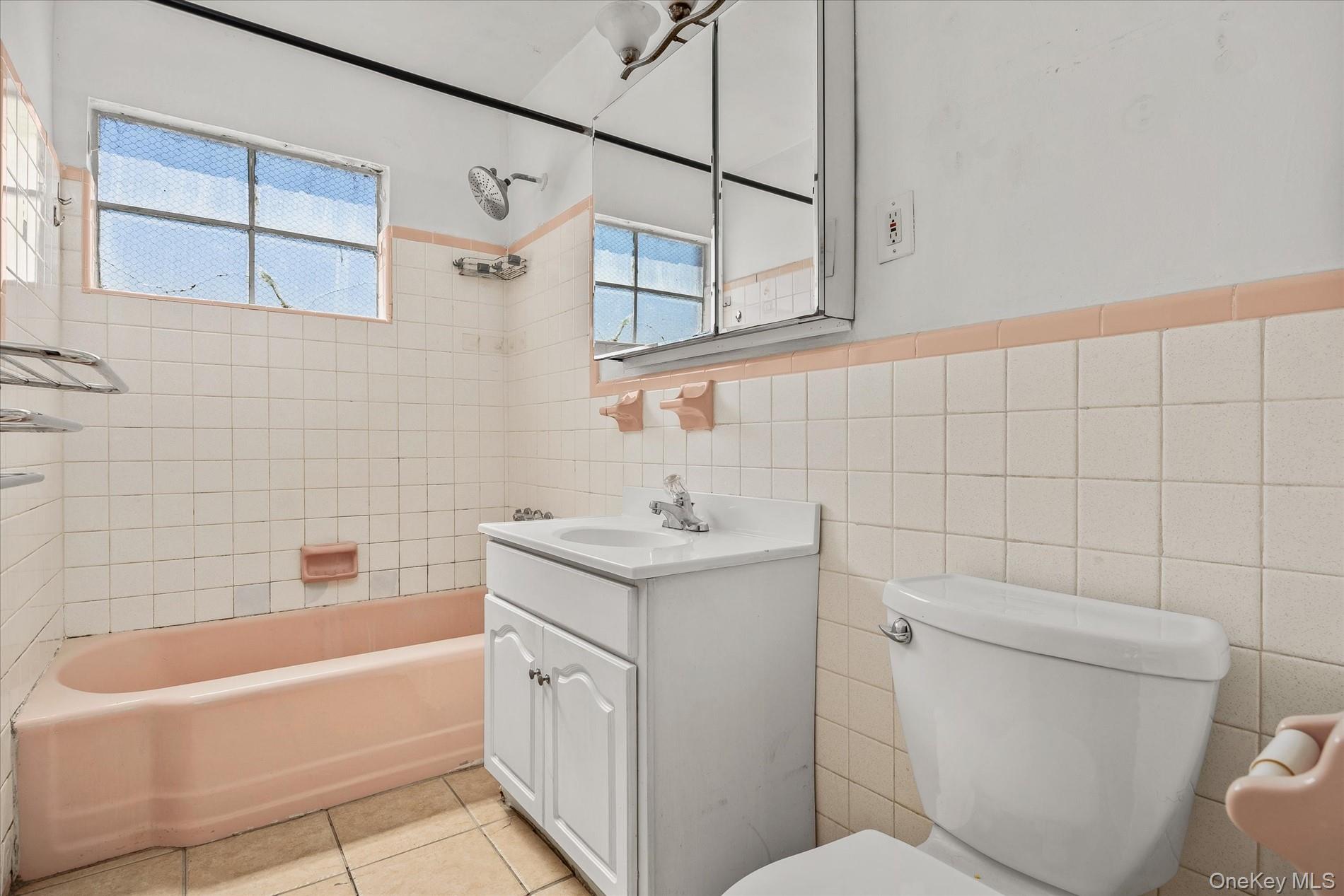 5263 65th Place Property Photo 9