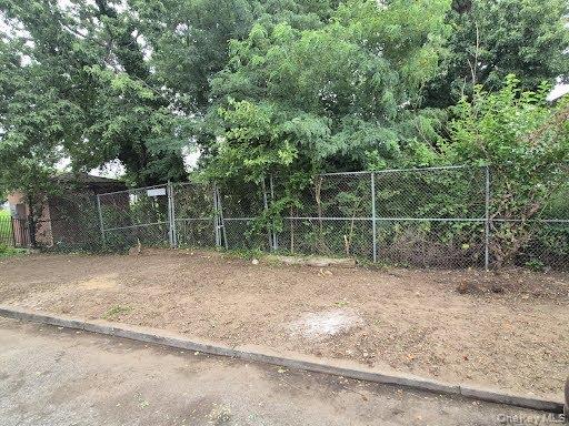113 Avenue Avenue Property Photo 1