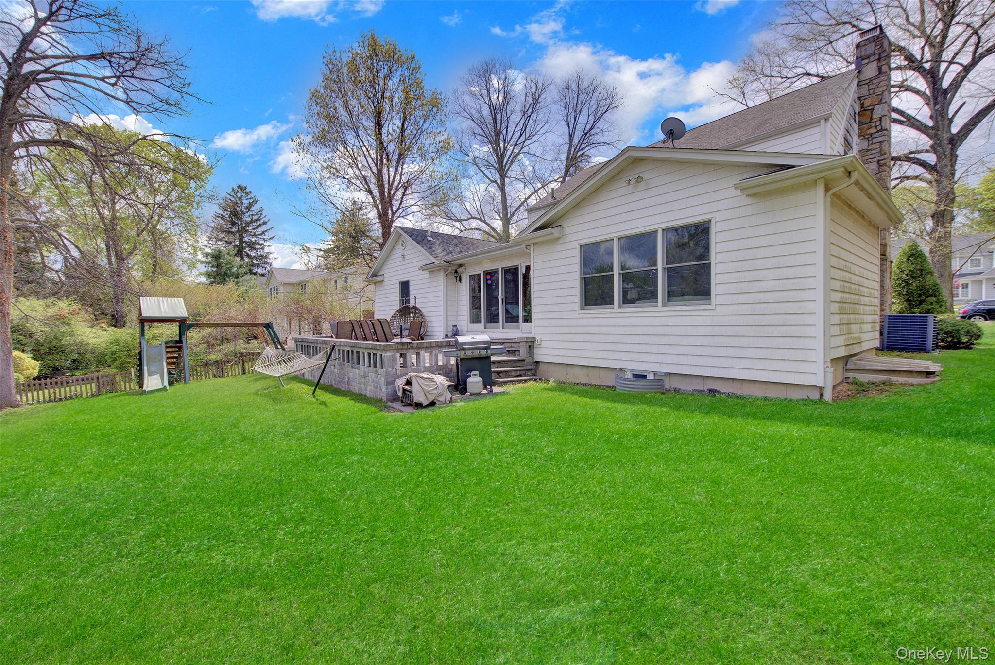 12 Barberry Lane Property Photo 4