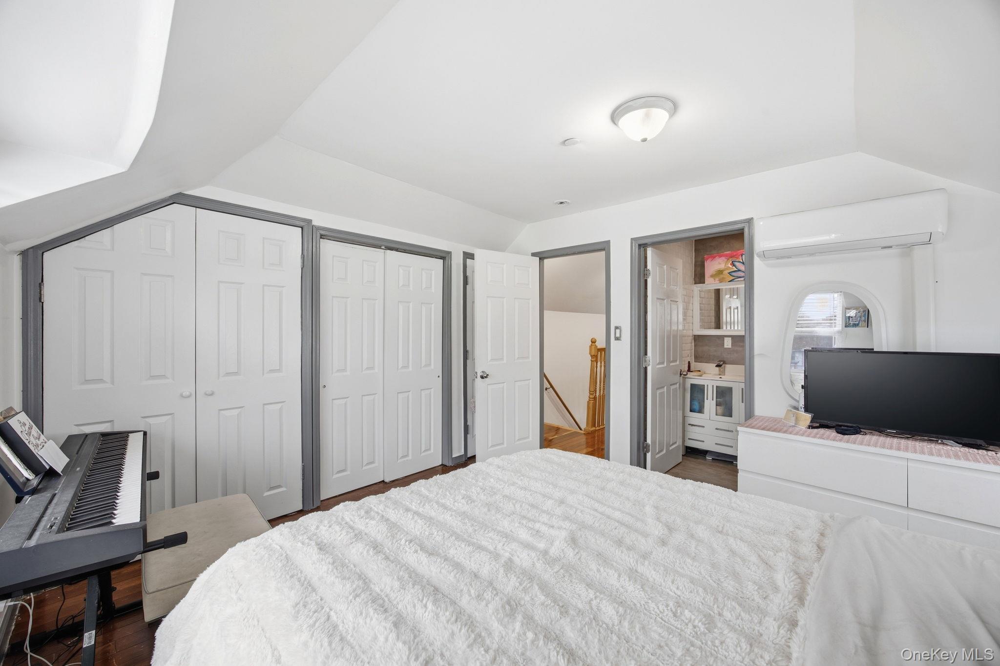 1785 Patterson Avenue Property Photo 14