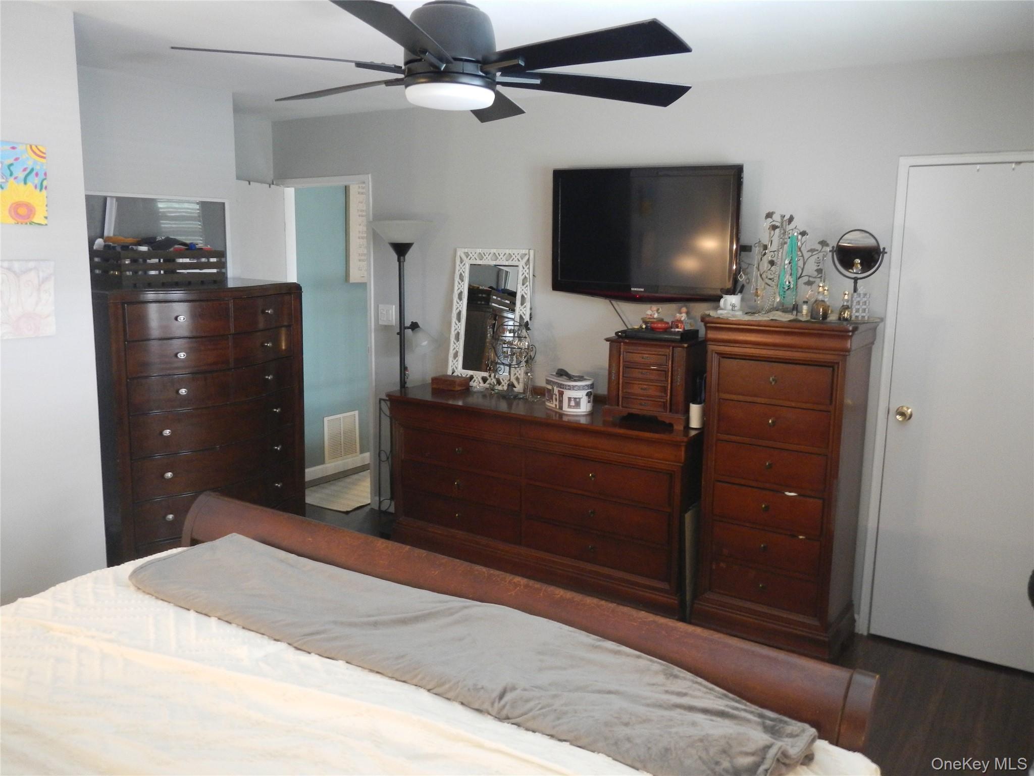 146 Millard Avenue 146 Property Photo 20