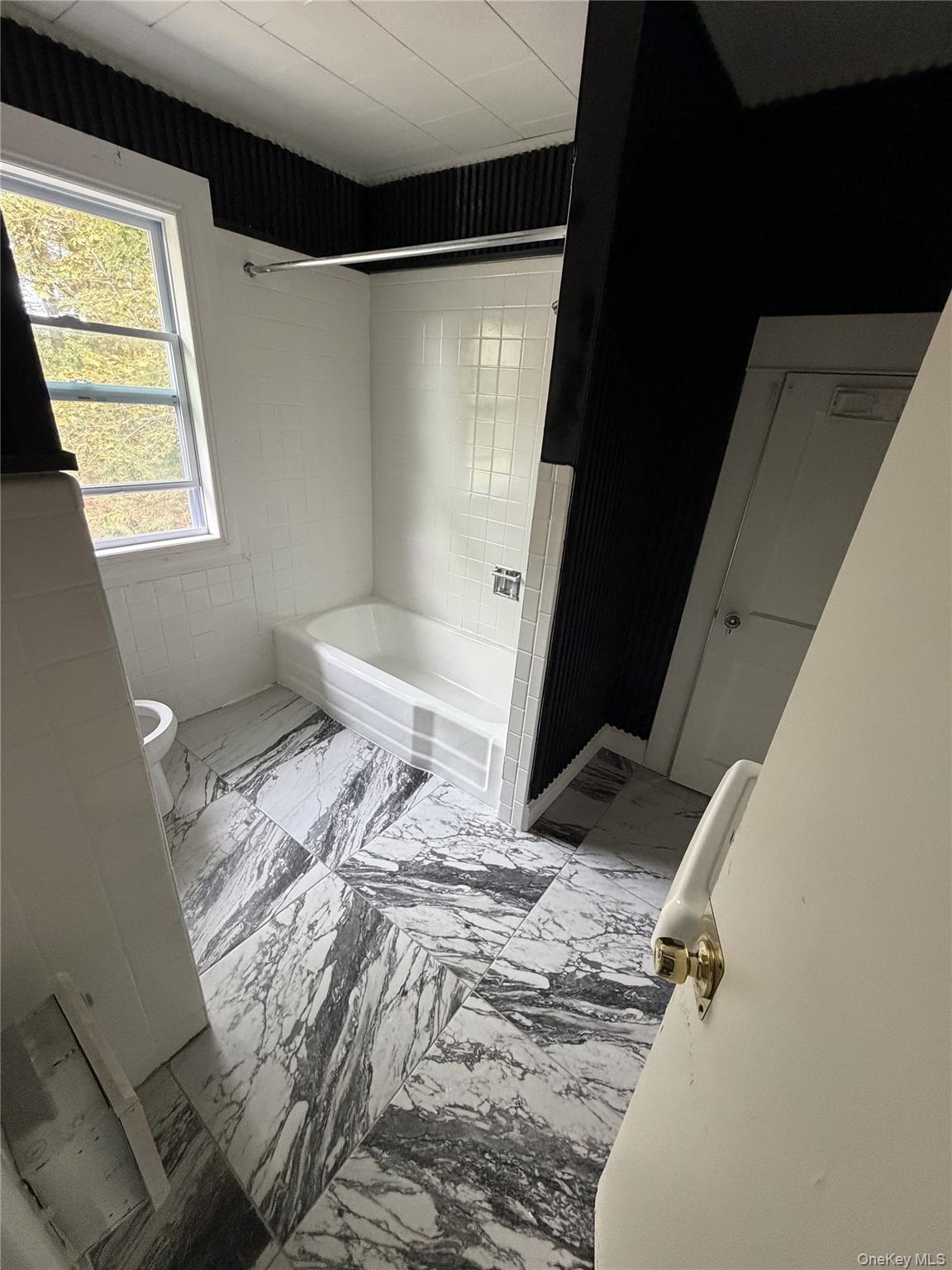 80 Jefferson Street Property Photo 16