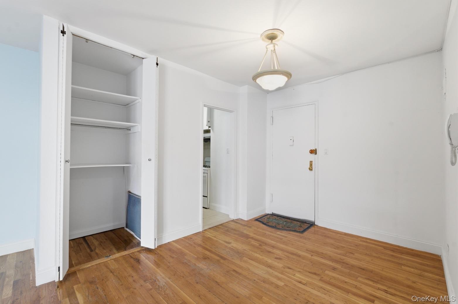 144-30 Sanford Ave 6v Property Photo 5